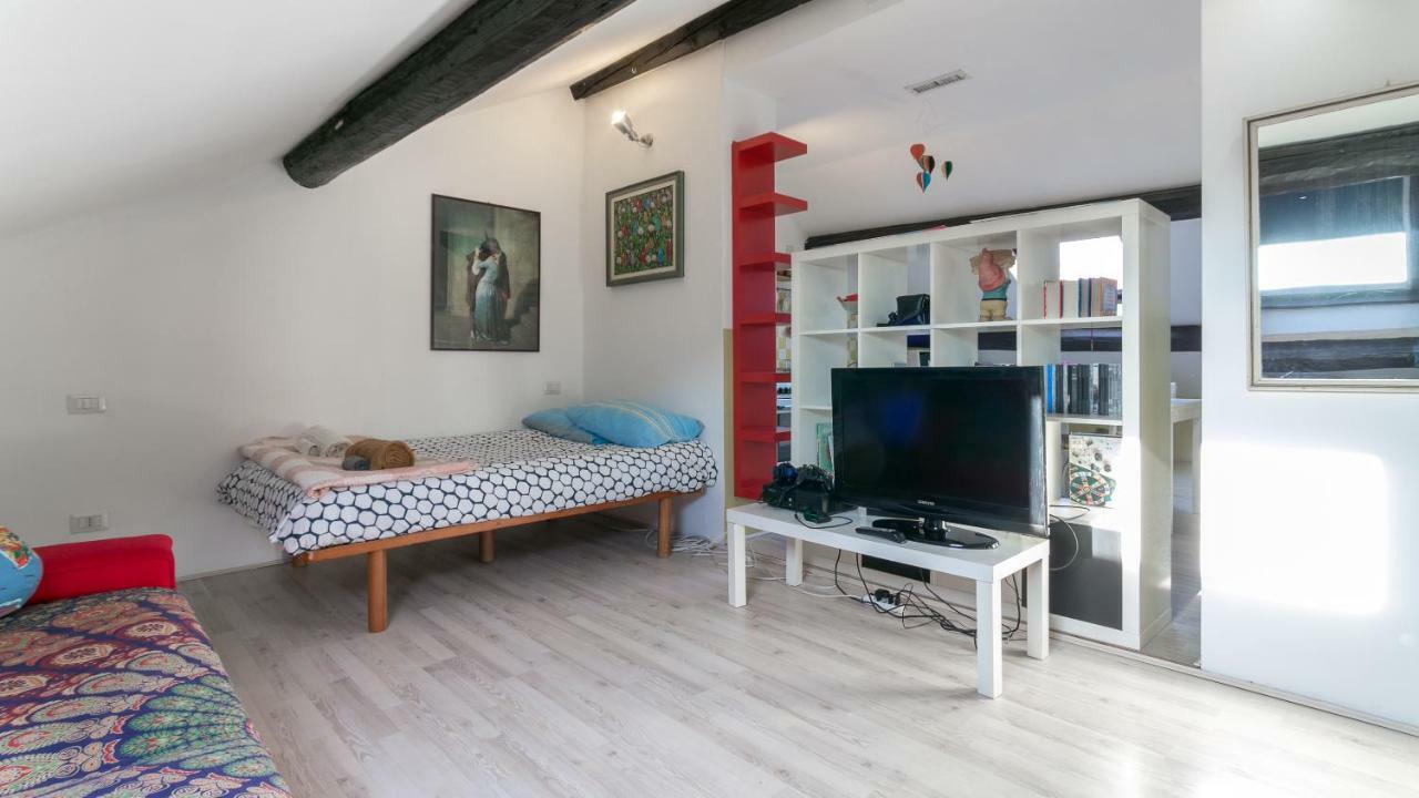 Navigli Attic Apartment Milano Ngoại thất bức ảnh